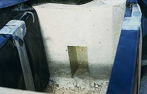 a key slot to help the radial wall key into the internal walls