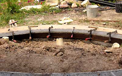 Plywood again comes in handy as easily-curved freeformwork